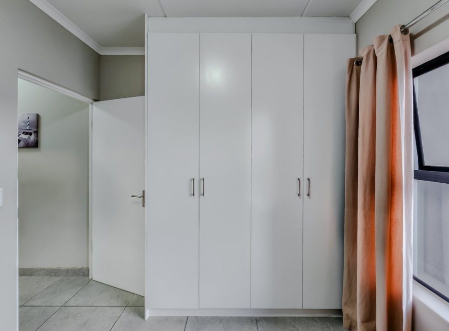 2 Bedroom Property for Sale in Protea Heights Western Cape
